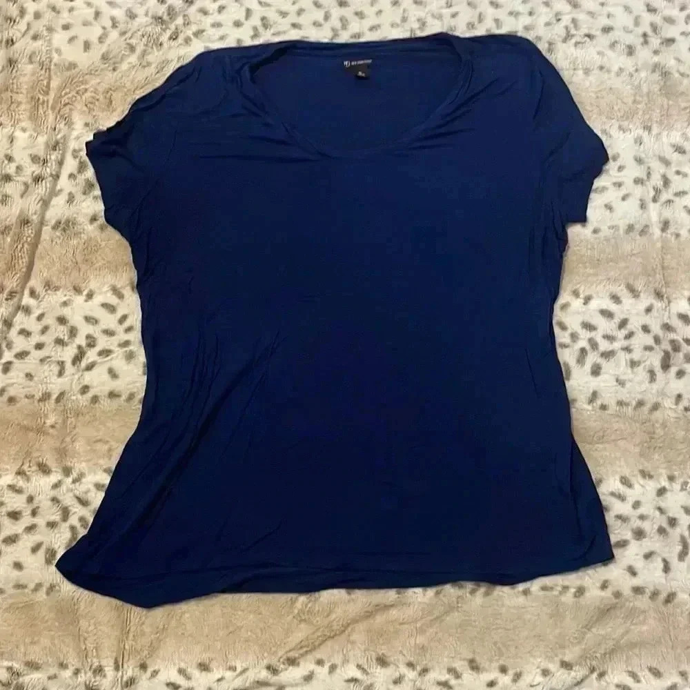 Women’s New Directions Tee